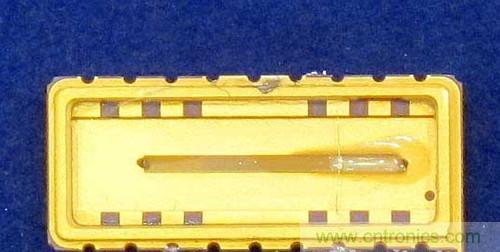 圖2:SAW器件