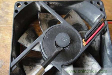 想減少電費嗎？DIY一個迷你風力發(fā)電機吧