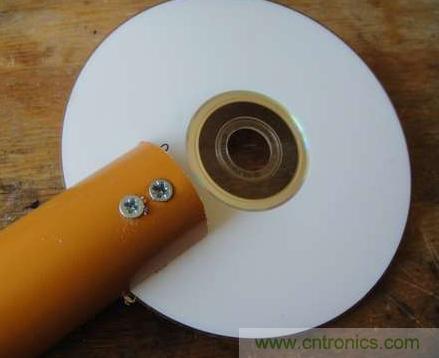 想減少電費嗎？DIY一個迷你風力發(fā)電機吧