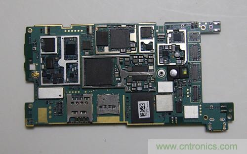 拆解4G新機索尼M35t：用料十足，易于維修