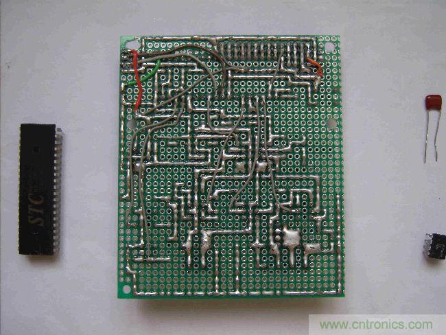 DIY集電容、電感和頻率為一體的測(cè)量?jī)x器
