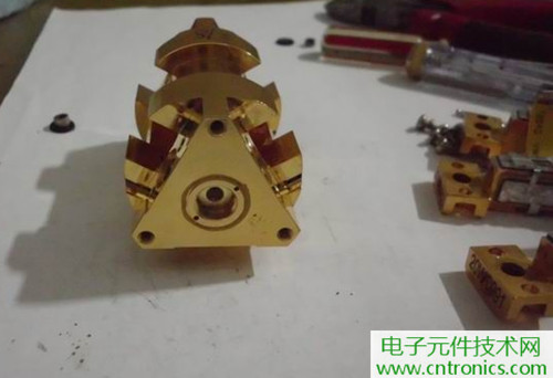 這貨一萬三？50W半導(dǎo)體激光模塊拆解