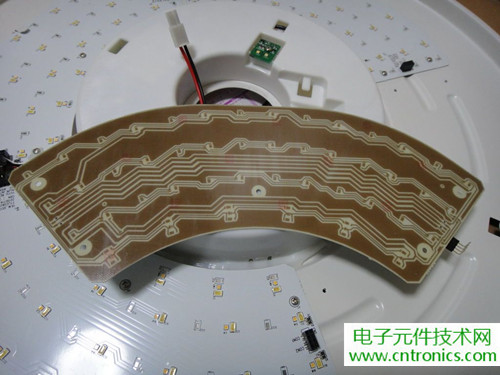 高端大氣上檔次！智能遙控調(diào)光LED吸頂燈拆解