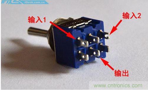 DIY：自制超炫音頻分配器，實(shí)現(xiàn)音箱共用