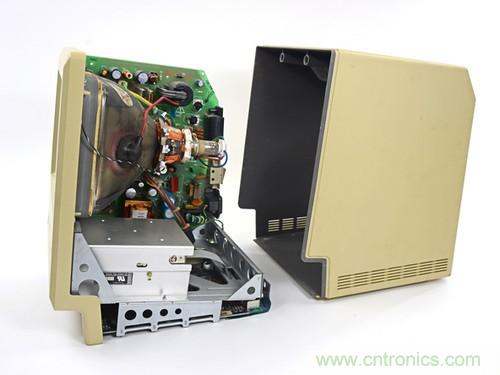 拆！古董級Macintosh 128K電腦
