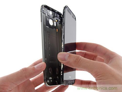 牛人強拆！新HTC One(M8)真機精密做工難修理