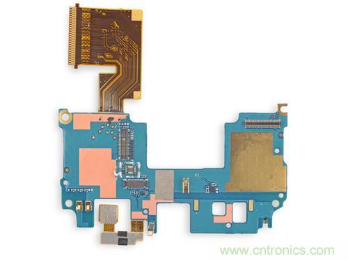 牛人強拆！新HTC One(M8)真機精密做工難修理
