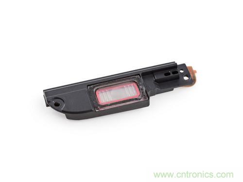 牛人強拆！新HTC One(M8)真機精密做工難修理