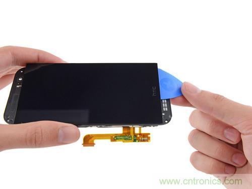 牛人強拆！新HTC One(M8)真機精密做工難修理