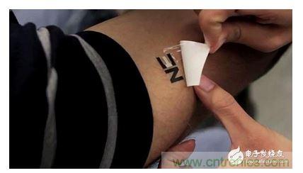  像貼紙一樣，汗水發(fā)電
