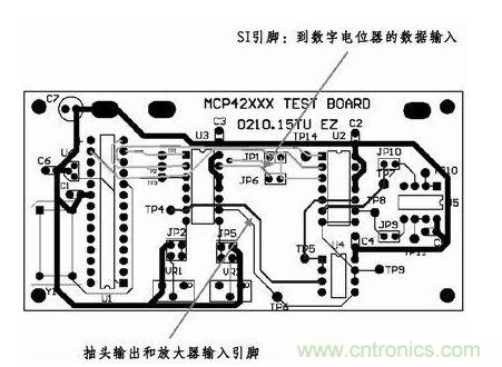 采用這種新的布線，將模擬線路和數(shù)字線路隔離開了。增大走線之間的距離，基本消除了在前面布線中造成干擾的數(shù)字噪聲。