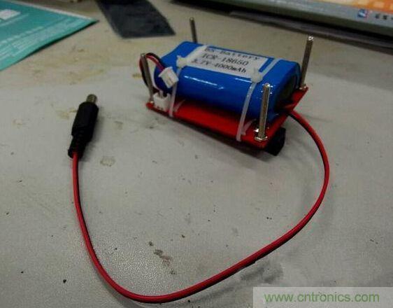 DIY神器：夜間不間斷電源，大學(xué)通宵嗨翻天！