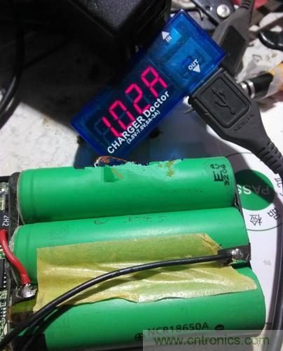 一拆便知！移動電源充電電流如何改造？