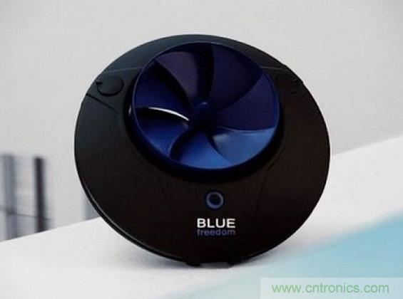 圖4：Blue Freedom是一種“微型水力發(fā)電廠”，能用利用流動的水來為便攜設(shè)備充電。