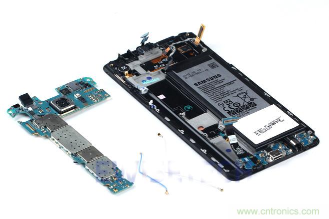 Galaxy Note5拆解，與S系列差距日漸模糊