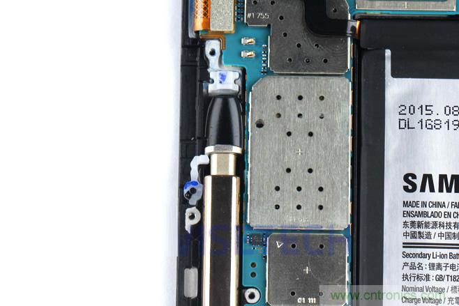 Galaxy Note5拆解，與S系列差距日漸模糊