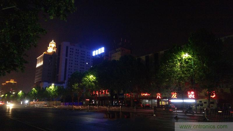 無邊框的 nubia Z9 ，一款既有驚喜，又有驚艷的智能手機(jī)