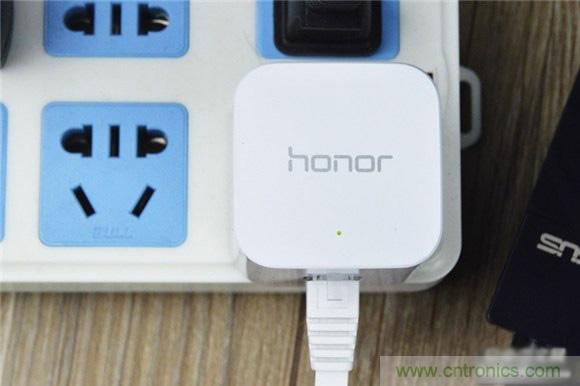 大House也能隨心連，榮耀WiFi穿墻寶評測