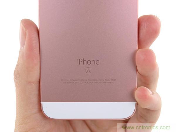有什么地方?jīng)]有變？iPhone SE真機(jī)拆解
