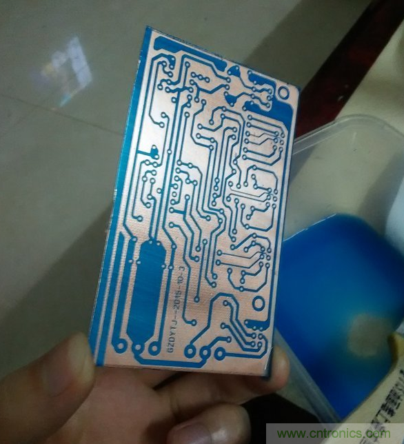 嘗試了四次PCB制作， 最后一發(fā)算是成功了