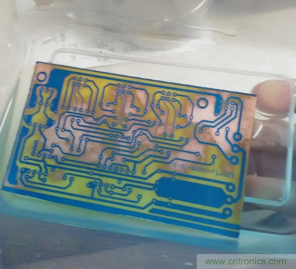 嘗試了四次PCB制作， 最后一發(fā)算是成功了