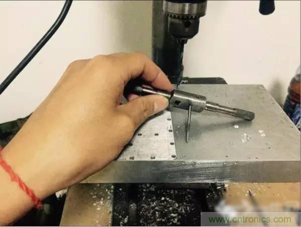 想看大牛是如何DIY射頻功放的嗎？