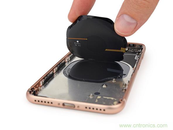 iPhone 8首拆：無(wú)線充電版本的iPhone 7？