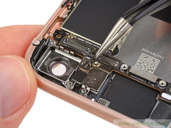 iPhone 8首拆：無(wú)線充電版本的iPhone 7？