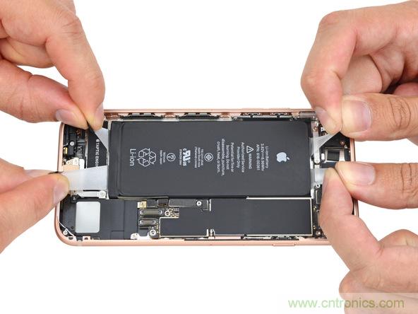 iPhone 8首拆：無(wú)線充電版本的iPhone 7？