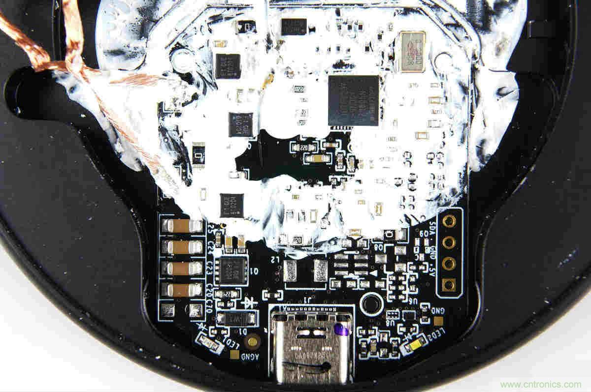 拆解對比：系出同門，小米、紫米無線充電器的差別有多大？