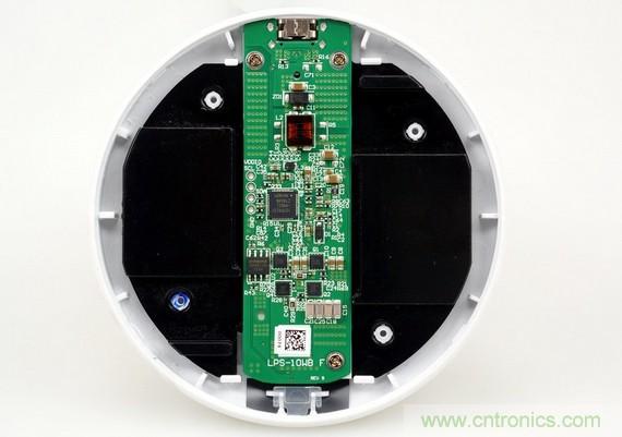 拆解對比：系出同門，小米、紫米無線充電器的差別有多大？
