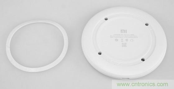 拆解對比：系出同門，小米、紫米無線充電器的差別有多大？
