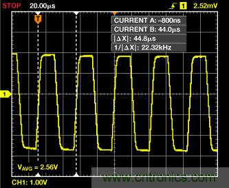 ADuC7026提供可編程電壓，用于評估多電源系統(tǒng)